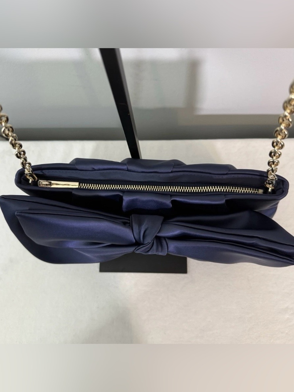 Mark & Graham Navy Satin Bow Crossbody Bag Clutch Purse Convertible - Picture 8 of 16